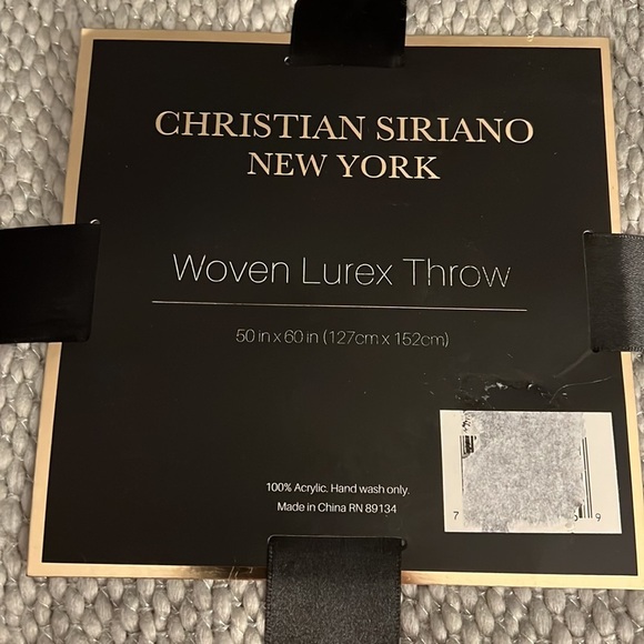 Christian Siriano Woven Lurex blanket - Picture 2 of 3
